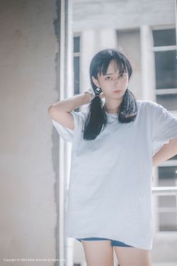 诱人的秘书滋味2